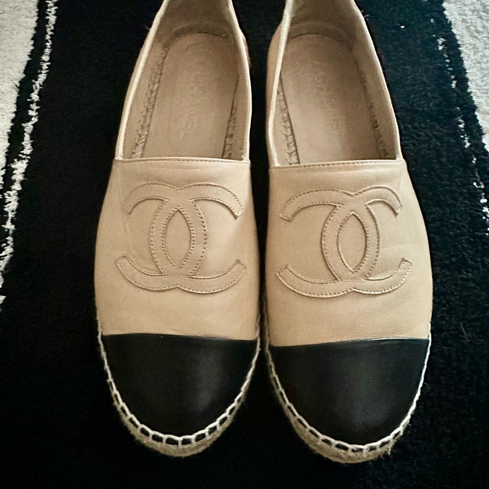CHANEL Classic Beige and Black Espadrilles